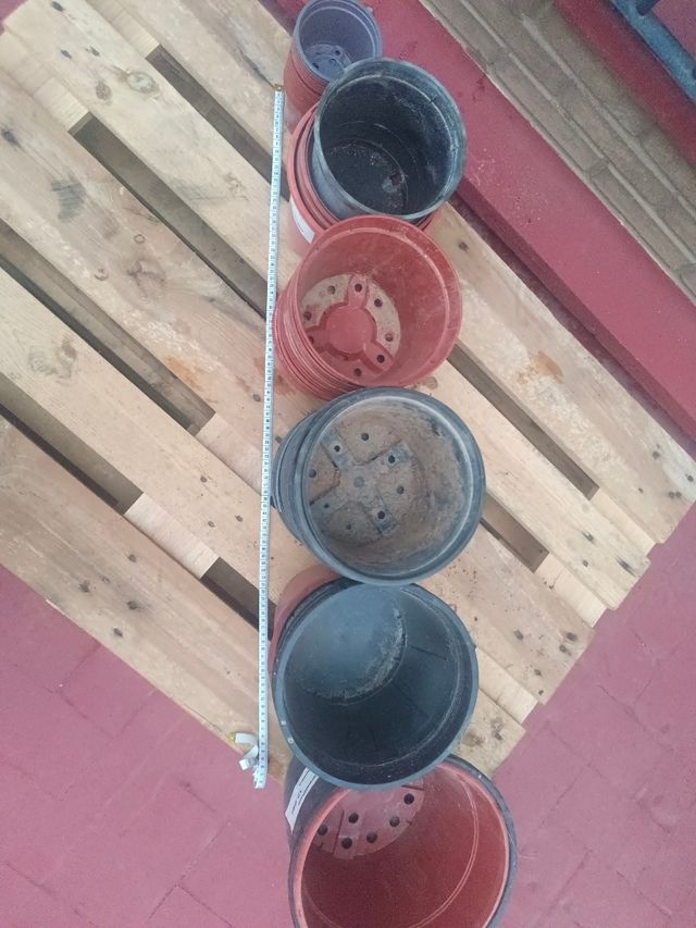 Tiestos macetas de plástico de varias medidas