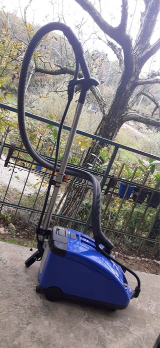 AEG aspira e lava a vapore