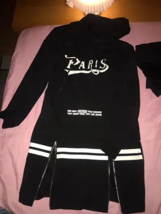 Chándal negro con logo Paris