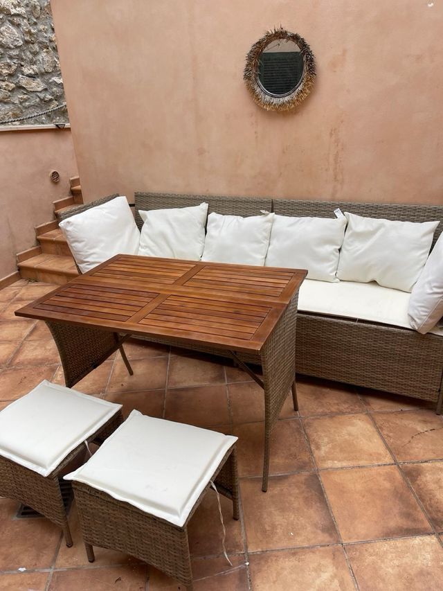 Conjunto Exterior: Sofá, Mesa y Taburetes NUEVO!!