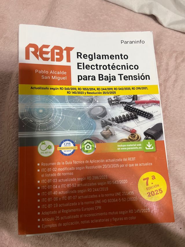 Reglamento Electrotécnico para Baja Tensión. RE...