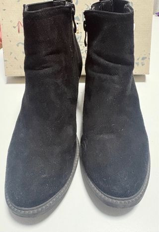 Botines de tacón negros