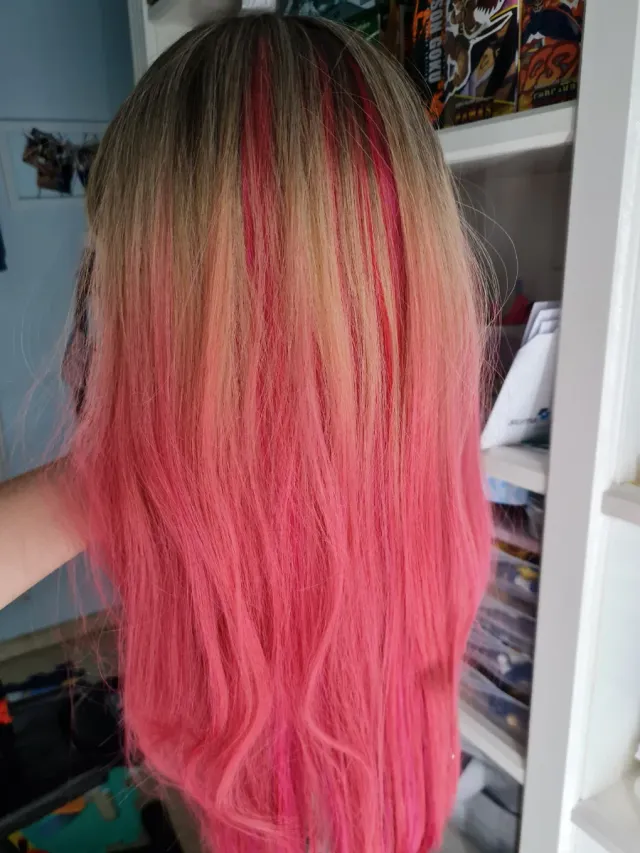 Peluca larga degradado rosa y castaño