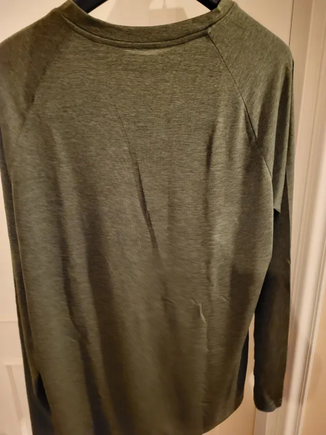 Maglietta maniche lunghe verde oliva
