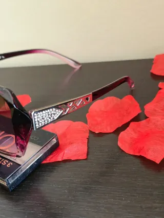 GAFAS DE SOL NUEVAS CON ETIQUETA