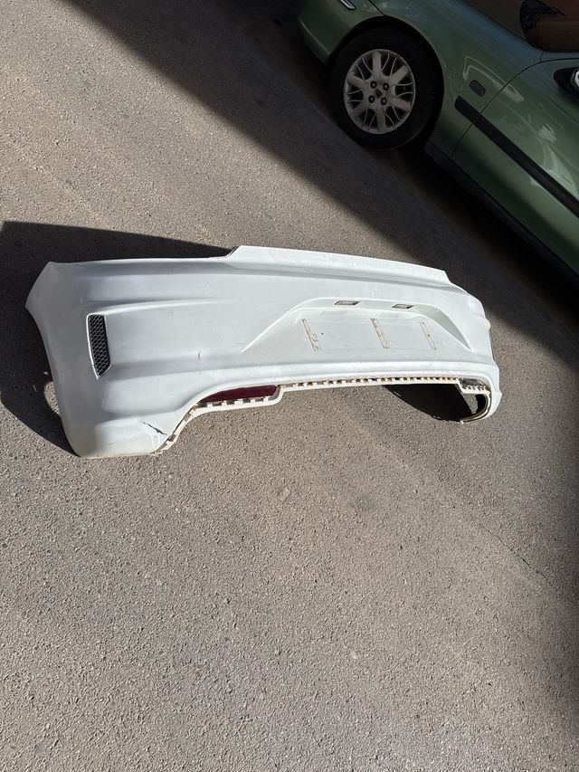 Paragolpes trasero VW Scirocco Blanco 2015