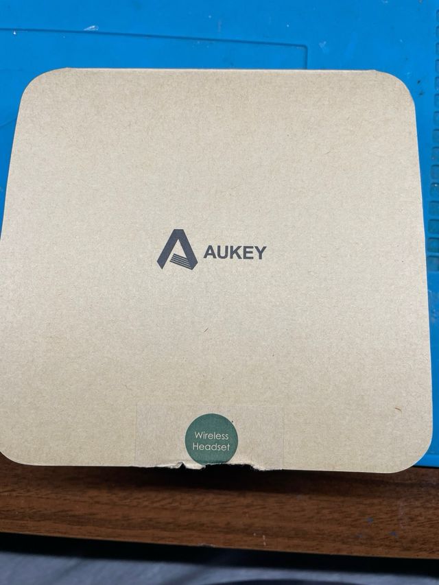 Cuffie Bluetooth AUKEY Verdi e Nere