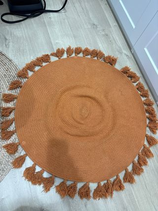 Tappeto rotondo in juta con frange