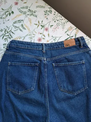 Pantalón vaquero Zara Talla L