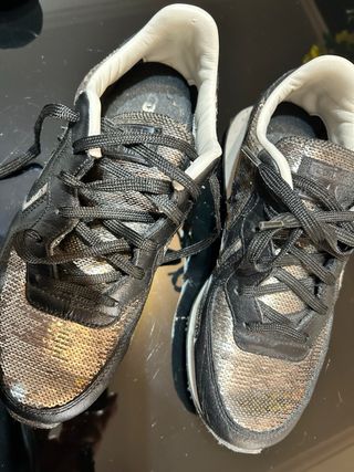 Converse Deportivas Negro y Plata