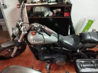 Harley Davidson Dyna FXDB Street Bob Año 2010