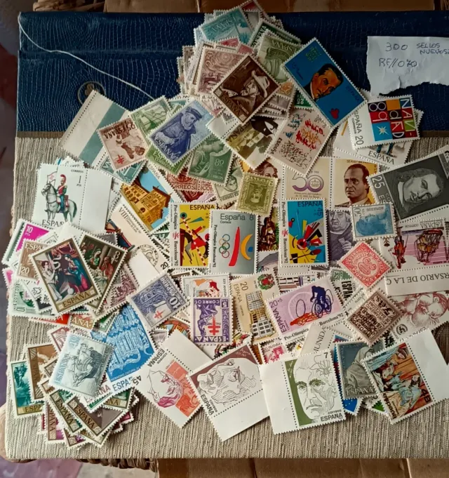 300 sellos de España sin repetir y sin usar. Nuevo