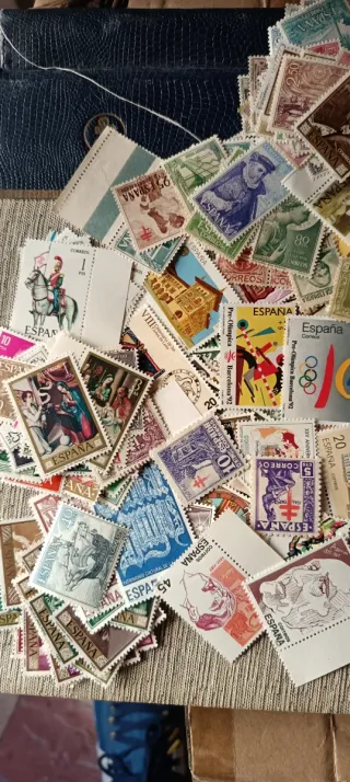 300 sellos de España sin repetir y sin usar. Nuevo