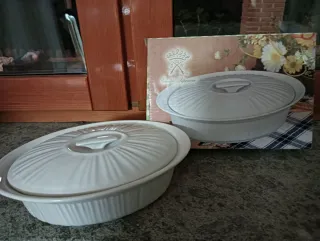 Contenitore porcellana bianco con coperchio