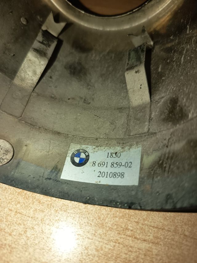 Embellecedor escape BMW negro 18308691859