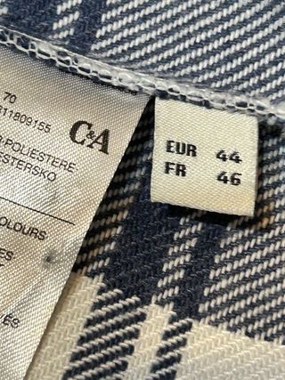 Sobrecamisa C&A cuadros azul y blanco