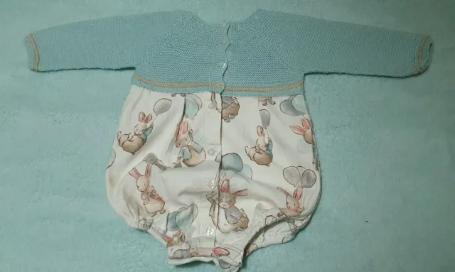 Pelele bebé Juliana estampado conejitos