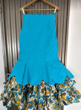 Falda flamenca azul con volantes