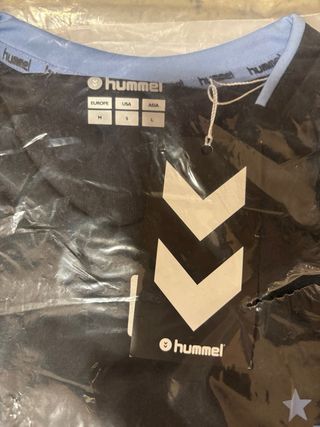 Segunda camiseta Rangers FC 19/20. Talla M.