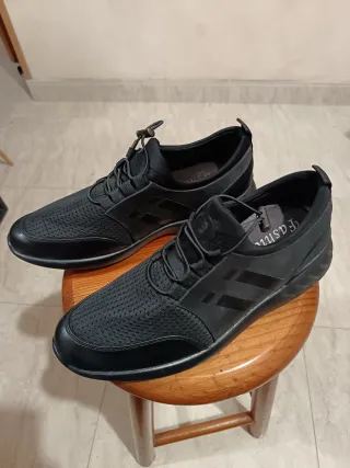 Zapatos negros casuales