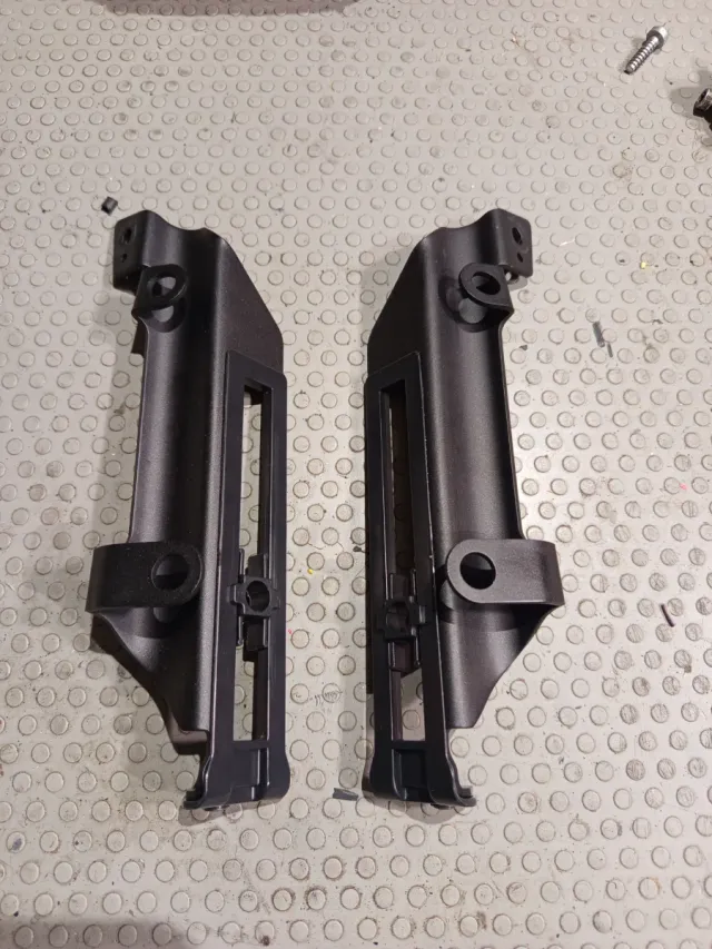 Staffe fissaggio plexy Versys 650