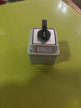 Interruptor selector 0-1-2