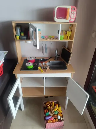 Cocinita de madera infantil