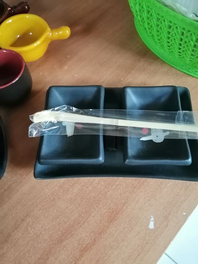 Kit Sushi Ceramica e Plastica