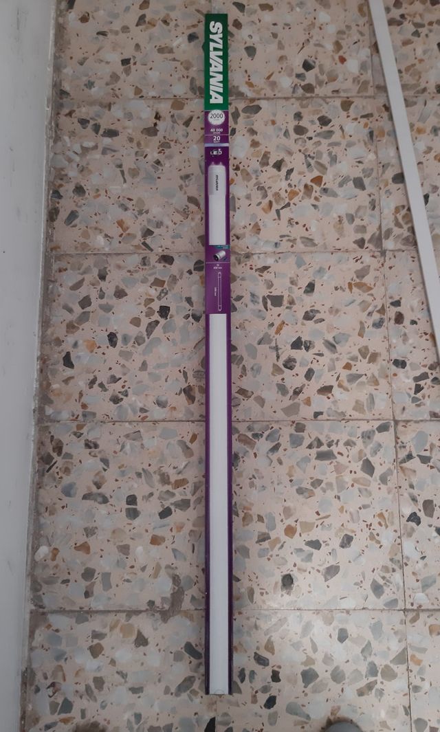 Tubo LED Sylvania 2000 T8