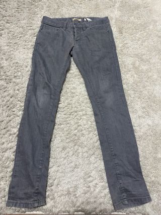 Pantalones vaqueros Bershka grises