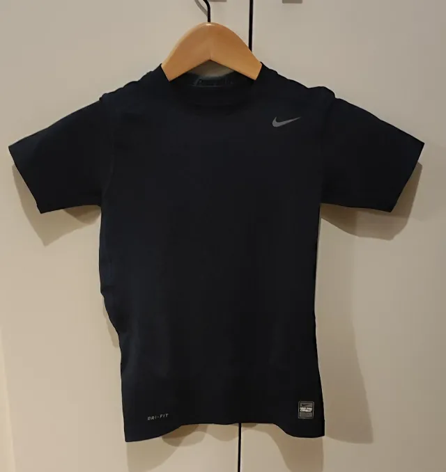Camiseta Nike Pro Combat Infantil