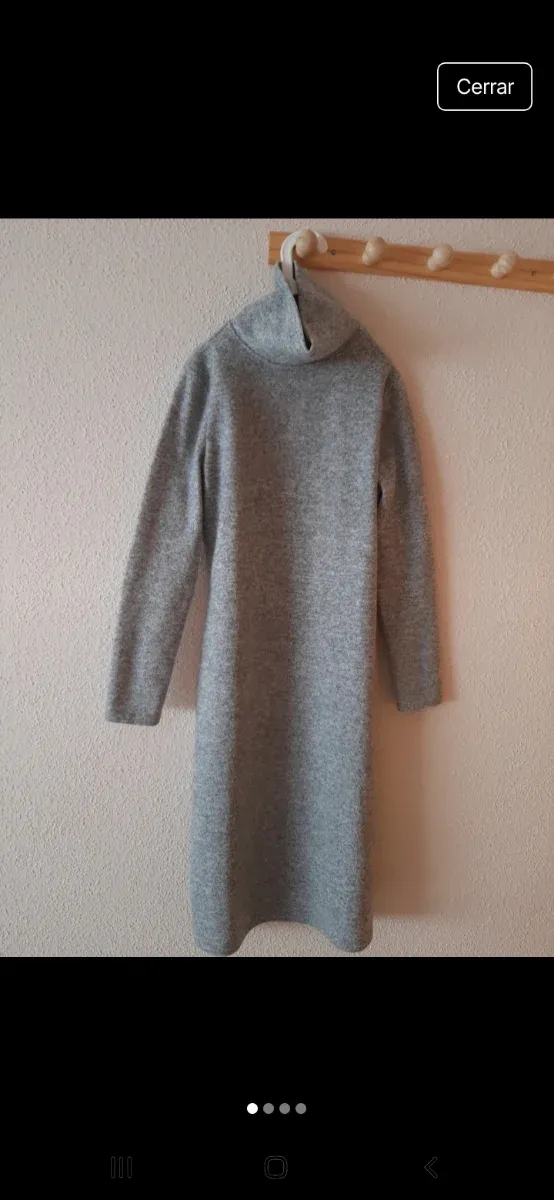 Vestido largo gris cuello alto