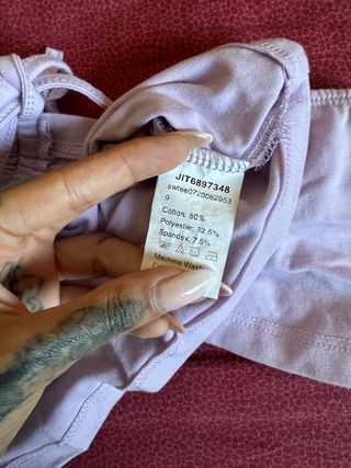 Top corto lilla Shein con laccetto