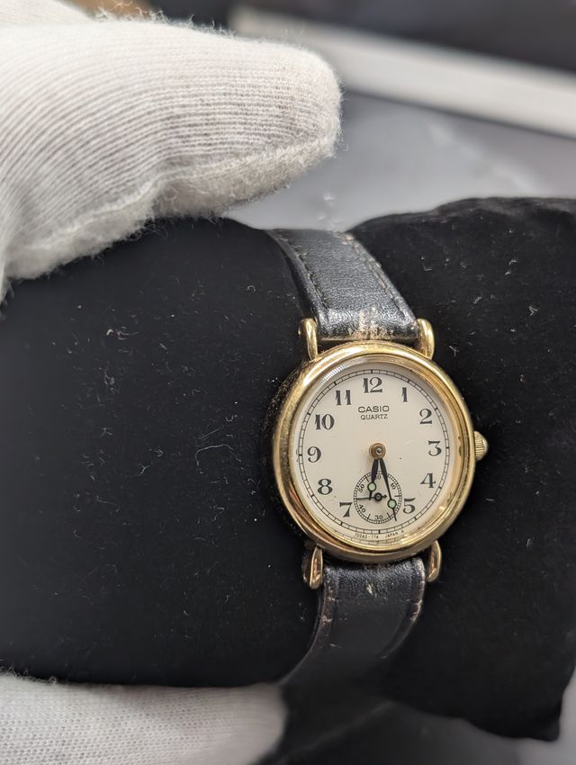 Orologio Casio Quarzo Oro e Nero