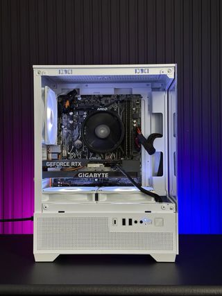 Pc Gaming RTX 3050 + RY 5 4500 +NMVE 500GB +16GB 