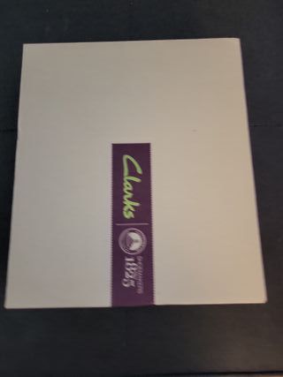 Sandalias Clarks Tacon Cuero Marrón