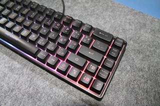 Teclado Gaming 65% Mini RGB Deep Gaming TM065
