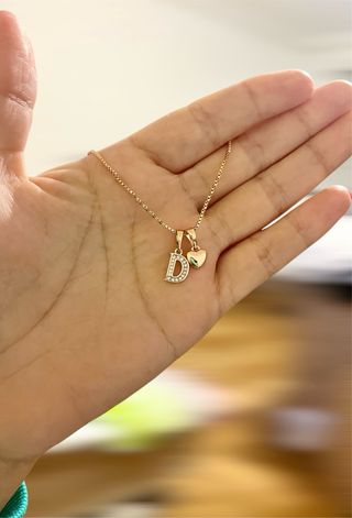 Colgante letra D con corazón