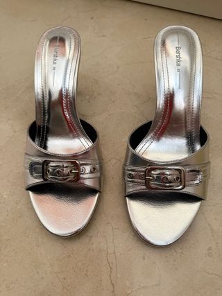 Sandalias Bershka Plateadas Talla 39