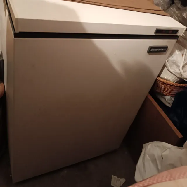 Congelatore Ariston a pozzo