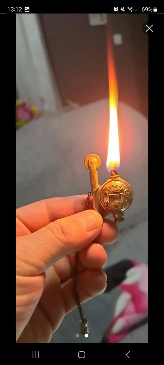 Encendedor gasolina antiguo