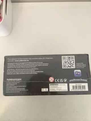 Caja Entrenador Élite Pokémon Cenit Supremo