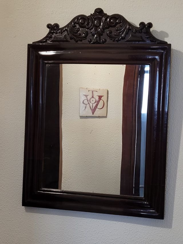 Espejo de madera caoba