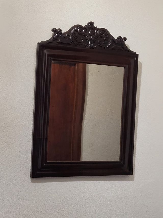 Espejo de madera caoba