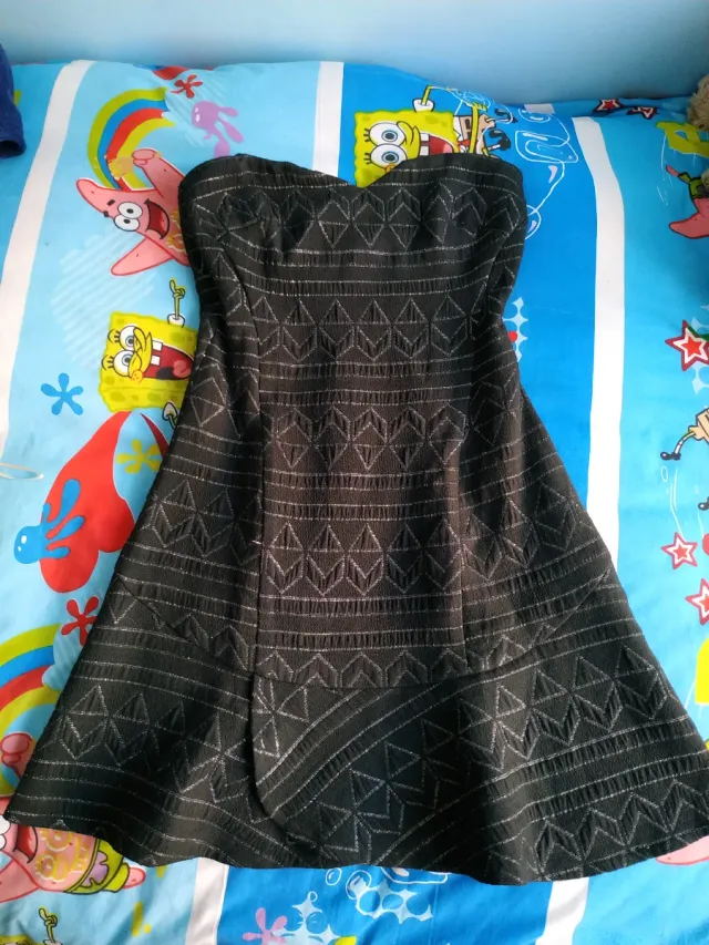 Vestido palabra de honor Stradivarius Talla S