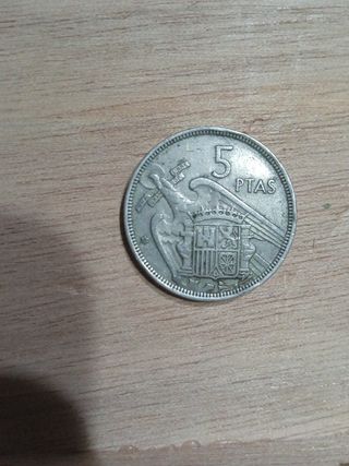 5 pesetas de 1957 estrella 75