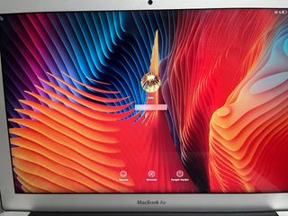 MacBook Air 13 i5 2017 Plata
