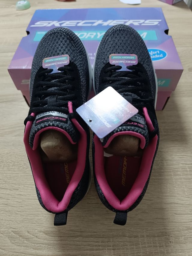 Skechers Mujer Negro/Rosa