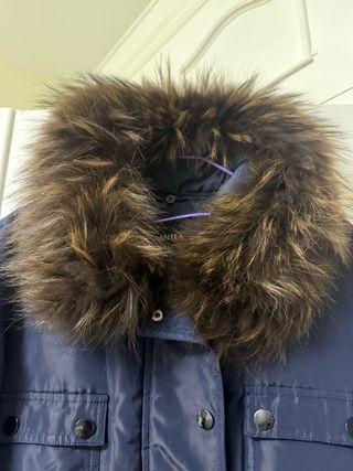 Chaqueta Antea Talla 40 con Capucha de Pelo