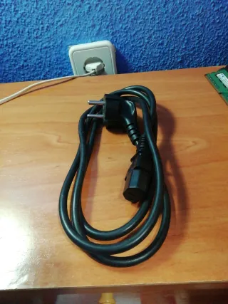 Cable de alimentación para ordenador